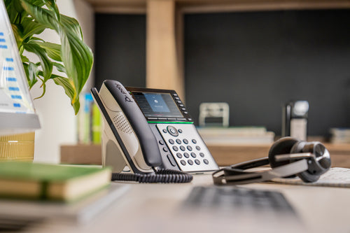 HP Poly Edge E550 Ip Phone, Noiseblock Ai And Acoustic Fence, Usb-C, Bluetooth/Wifi