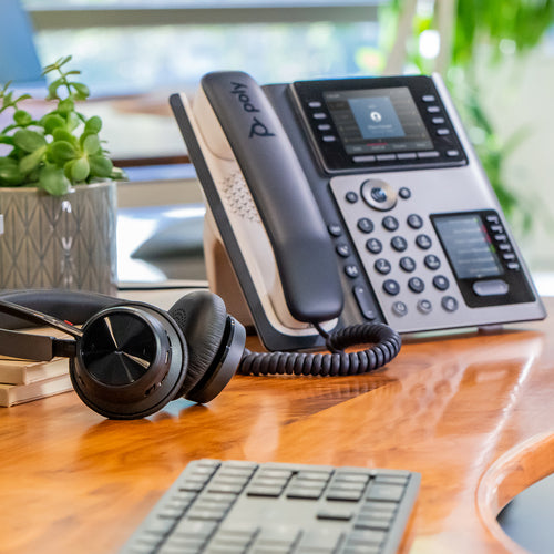 HP Poly Edge E450 Ip Phone W/Handset,3.5" Colour Screen,8 Lineskey,Bluetooth/Wifi,Exp Opti
